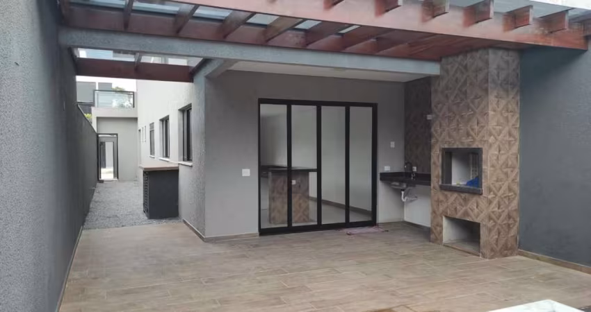 CASA ASOBRADADA, BAIRRO JARDIM SAO LOURENÇO.