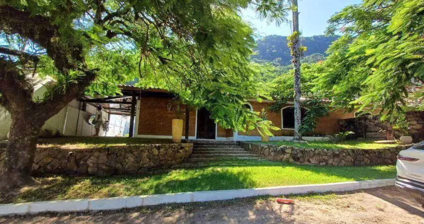 Casa com 5 dormitórios à venda, 306 m² por R$ 2.500.000,00 - Barequeçaba - São Sebastião/SP
