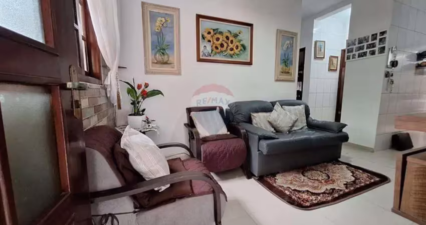 Casa em Villagio a venda no Centro de Bertioga-SP, com 2 dormitórios.