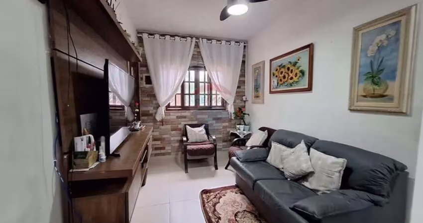 Casa em villagio a venda no centro de bertioga-sp, com 2 dormitórios.