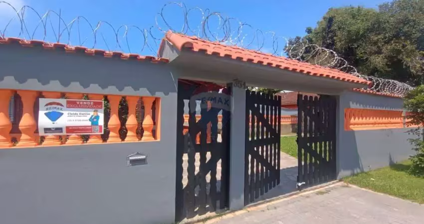 Casa térrea a venda no Indaiá em Bertioga-SP