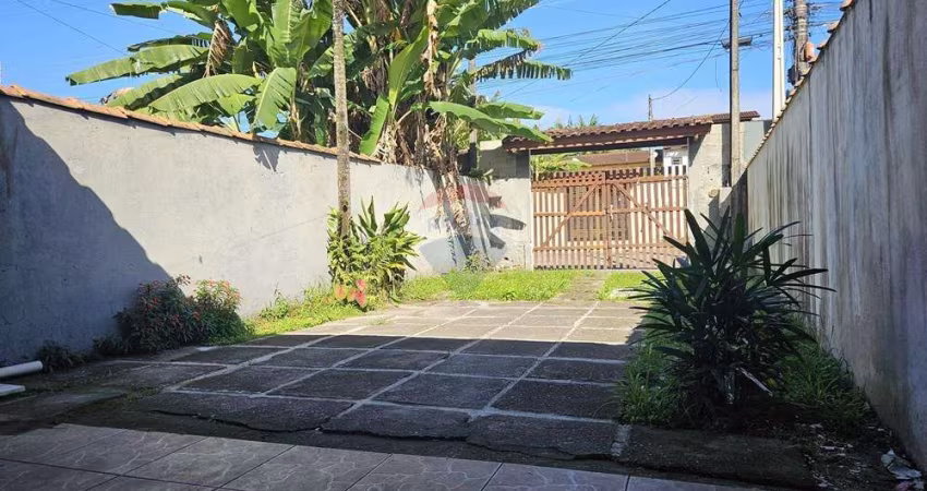 Casa Geminada a Venda na Vista Linda - Bertioga SP , com 2 dormitórios.