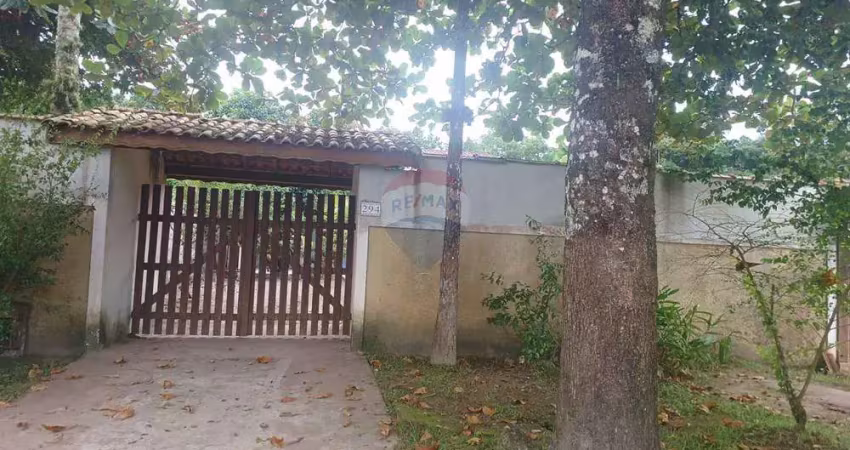 Casa à venda 03 dormitórios 01 suíte, em boracéia, bertioga - sp