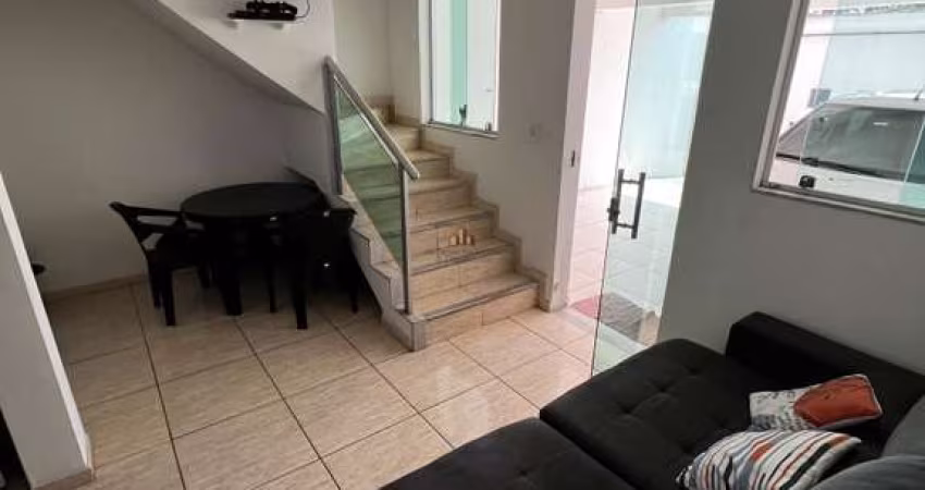 Casa com 3 quartos à venda na Rua Misael Silva, 67777, Jardim Brasília, Betim