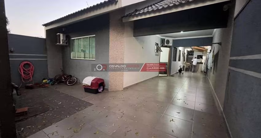 Casa 3 dormitórios para Venda em Maringá, Jardim Dias I, 3 dormitórios, 1 suíte, 2 banheiros, 2 vagas