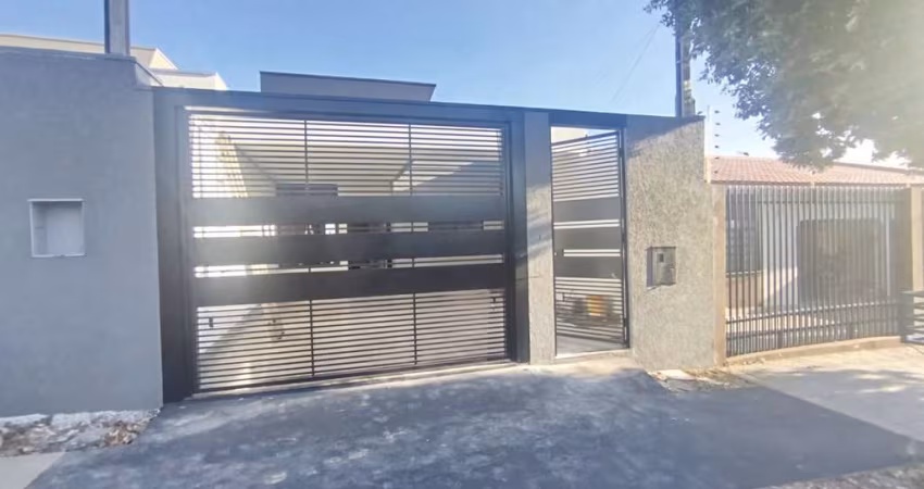 Casa 3 dormitórios para Venda em Maringá, Parque das Laranjeiras, 3 dormitórios, 1 suíte, 2 banheiros, 1 vaga