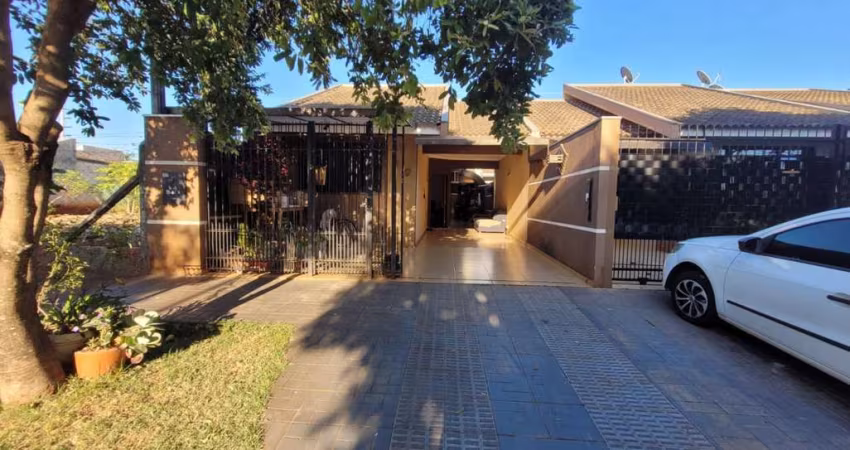 Casa 3 dormitórios para Venda em Maringá, Jardim Dias I, 3 dormitórios, 1 suíte, 2 banheiros, 1 vaga