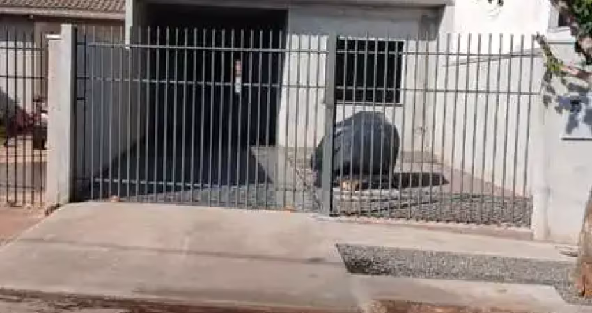 Casa à venda na Rua Alvira Lopes, 210, Jardim Araucária, Floresta
