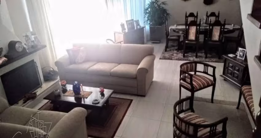 Casa com 3 quartos à venda na Rua Nove de Julho, --, Olímpico, São Caetano do Sul