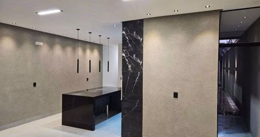 Linda casa alto padrão 3 quartos com suite, 2 vagas no St. Faiçalville proximo ao Pq. Macambira