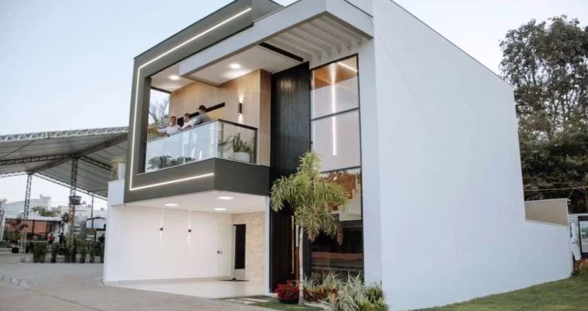 LANÇAMENTO! Sobrado alto padrão em condominio fechado dentro do Goiania no Jd. Europa