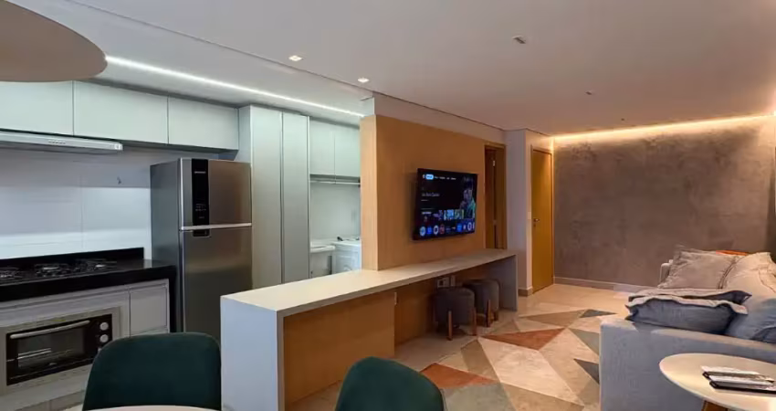 Oferta imperdivel! apartamento novo, 2 suites mais lavabo, 100% mobiliado e decorado no st. marista