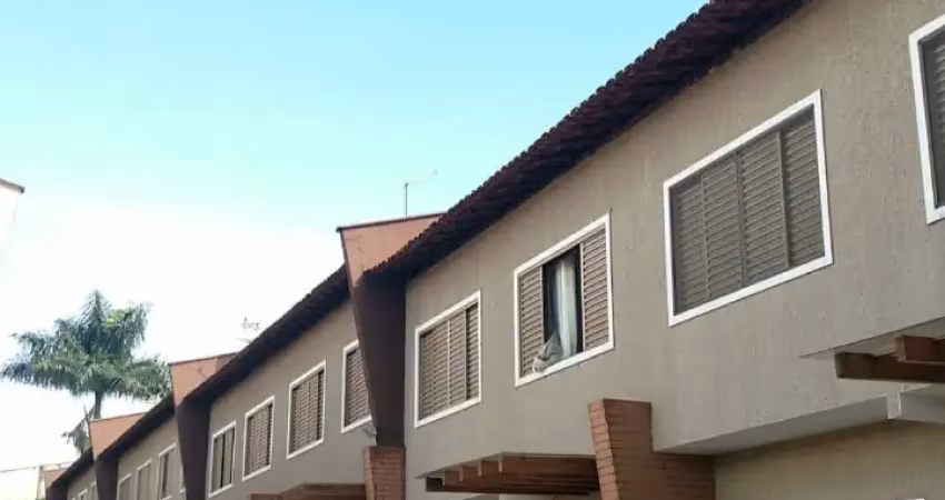 Lindo sobrado  113 m² com 3 quartos, uma suite, 2 vagas, area de lazer, boa localização pq amazônia