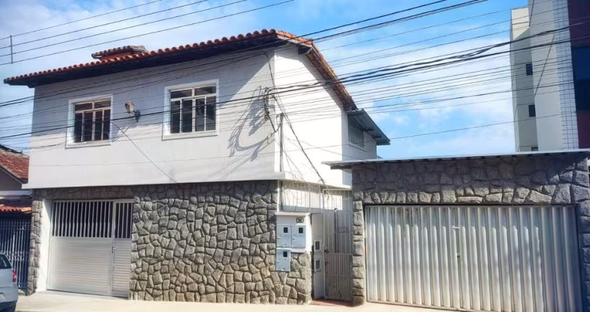 Casa para Venda em Juiz de Fora, Jardim Glória, 3 dormitórios, 1 suíte, 2 banheiros, 2 vagas