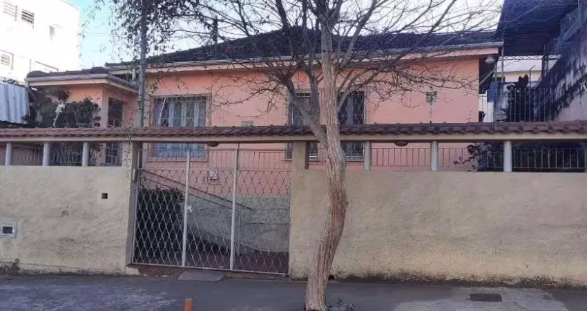 Casa para Venda em Juiz de Fora, Manoel Honório, 4 dormitórios, 1 suíte, 3 banheiros, 1 vaga