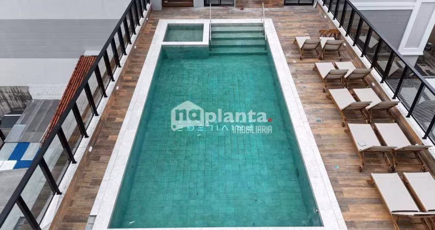 Apartamento à venda, no Bairro Campinas, São José-SC, com 2 quartos, sendo 2 suítes, com 1 vaga
