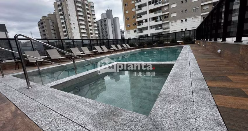 Apartamento à venda, no Bairro Campinas, São José-SC, com 3 quartos, sendo 3 suítes, com 2 vagas