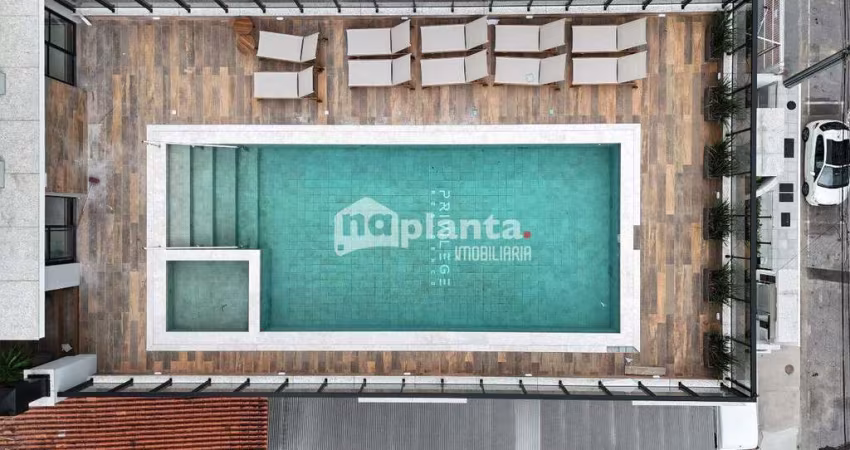 Apartamento à venda, no Bairro Campinas, São José-SC, com 2 quartos, sendo 2 suítes, com 1 vaga