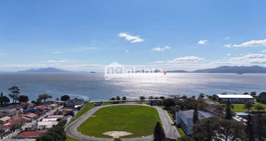 Apartamento à venda no Bairro Estreito em Florianópolis-SC, com 2 quartos, 2 suítes, 2 vagas