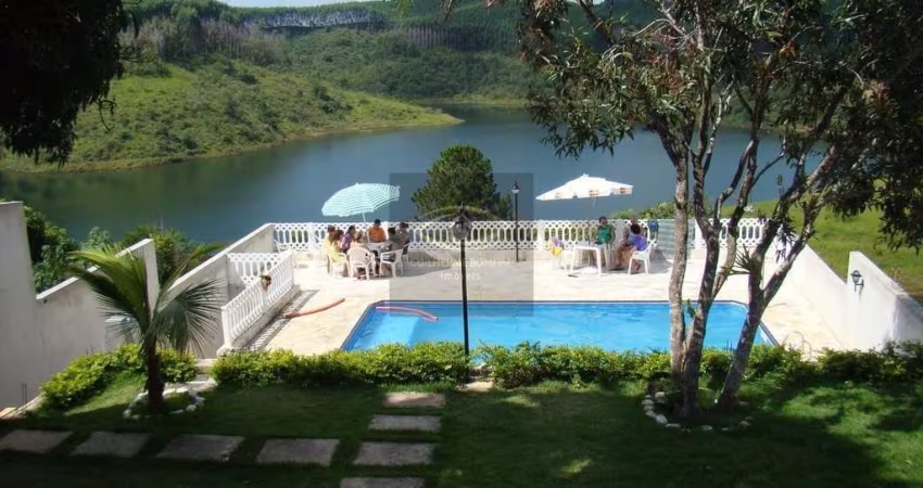 Linda chácara a venda em Santa Branca - SP