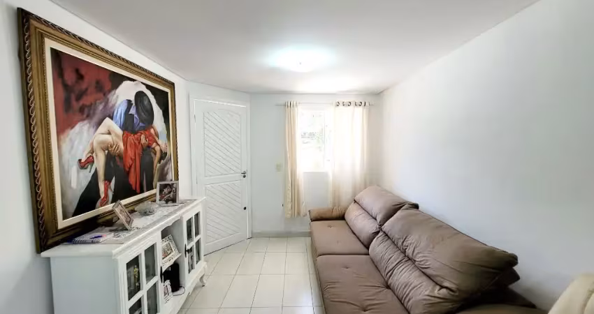 Maravilhoso sobrado com 3 quartos (com hidromassagem) e 3 vagas