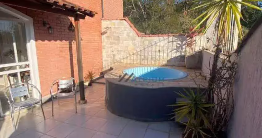 Cobertura com 3 dormitórios à venda, 300 m² por R$ 799.000,00 - Granbery - Juiz de Fora/MG