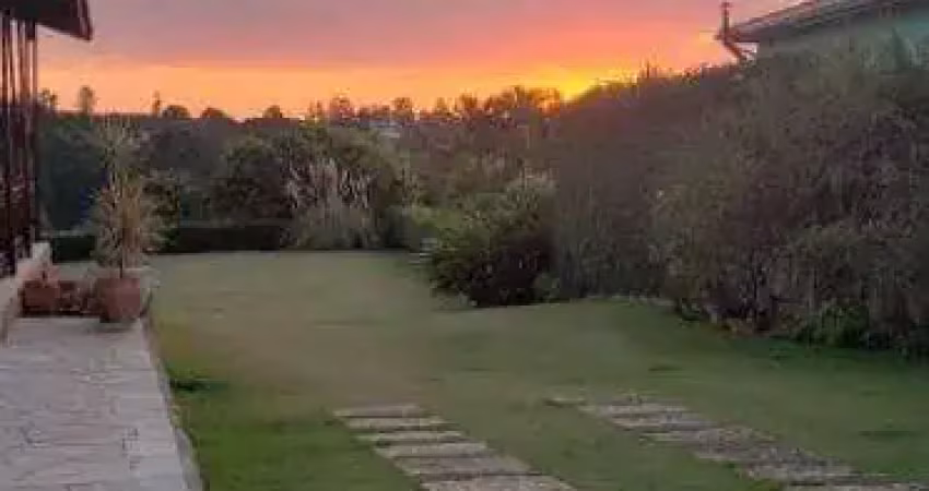 Casa em condomínio para locação em vinhedo-sp, bairro condomínio vista alegre - sede: 3 quartos, 2 suites, 2 salas, 3 banheiros, 4 vagas de garagem, 160,00 m² de área.
