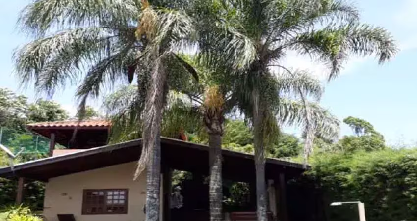 Chácara de luxo à venda ou locação em vinhedo-sp, bairro caixa d'água: 3 quartos, 2 suítes, 3 salas, 3 banheiros, 4 vagas, 300m².