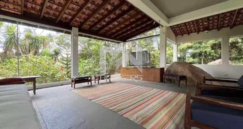 Casa à venda no Condomínio Vale da Santa Fé em Vinhedo - SP