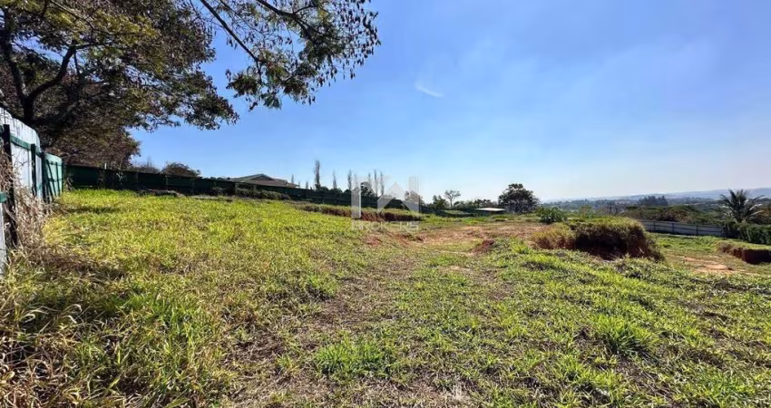 Terreno plano a venda no Condomínio Fazenda da Grama Golfe Club na cidade de Itupeva - Vinhedo SP