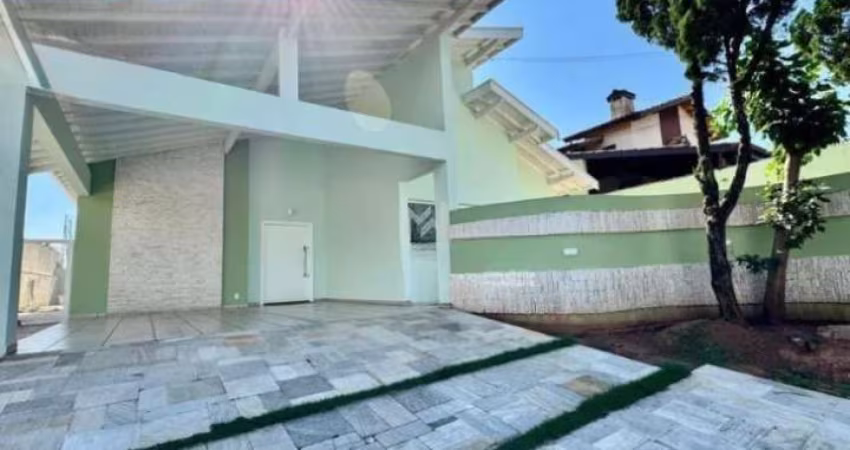 Casa térrea à venda no Condomínio Estância Marambaia em Vinhedo - SP