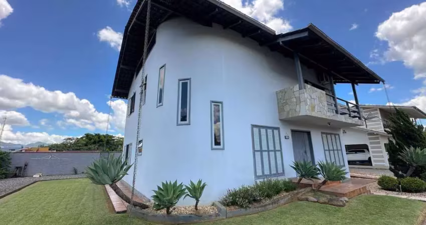 Casa com 4 quartos à venda no Rau, Jaraguá do Sul 
