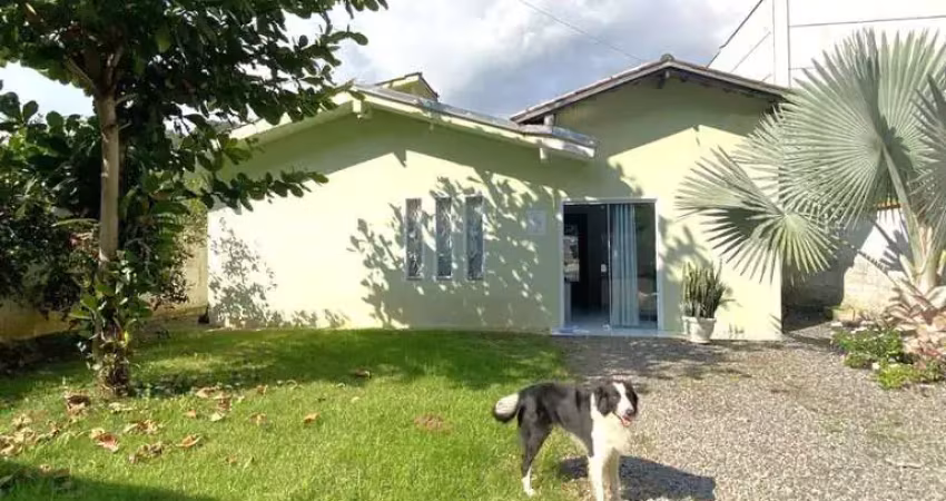 Casa com 2 quartos à venda no Nereu Ramos, Jaraguá do Sul 