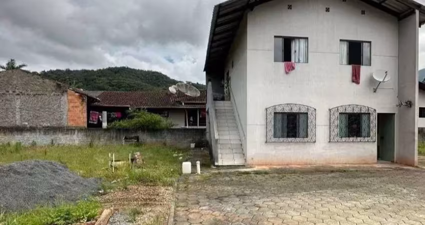 Terreno contendo 2 apartamentos | guaramirim | ilha da figueira