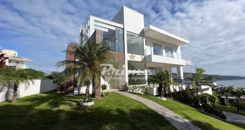 Excelente casa 4 suítes Bombinhas Centro