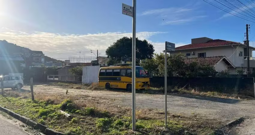 Terreno à venda no centro da cidade de bombinhas/sc