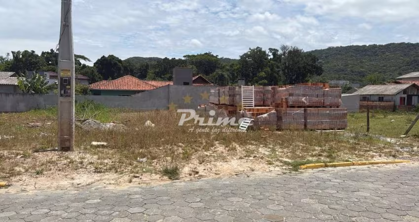 Terreno de 291m² à Venda no Bairro Zimbros - Bombinhas/SC