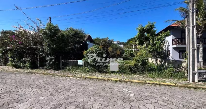 Terreno Próximo à Prefeitura no José Amândio - Bombinhas/SC