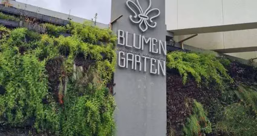 Excelente terreno de esquina no cond. res. blumengarten.