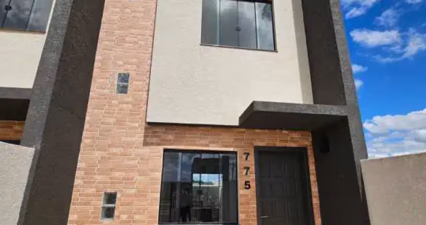 Maravilhoso sobrado no conj. habitacional nova ponta grossa.