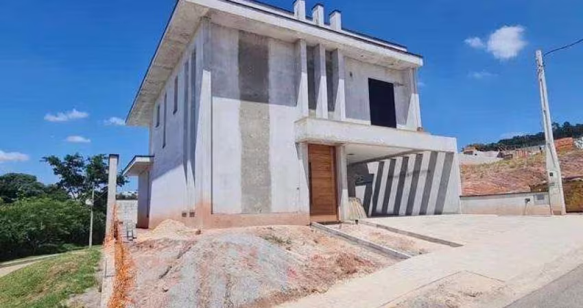 Essa casa é simplesmente incrível 3 suítes, piscina, ofurô, closet...! Linda, espaçosa confortável e luxuosa no condomínio Bella Vitta em Jundiaí SP