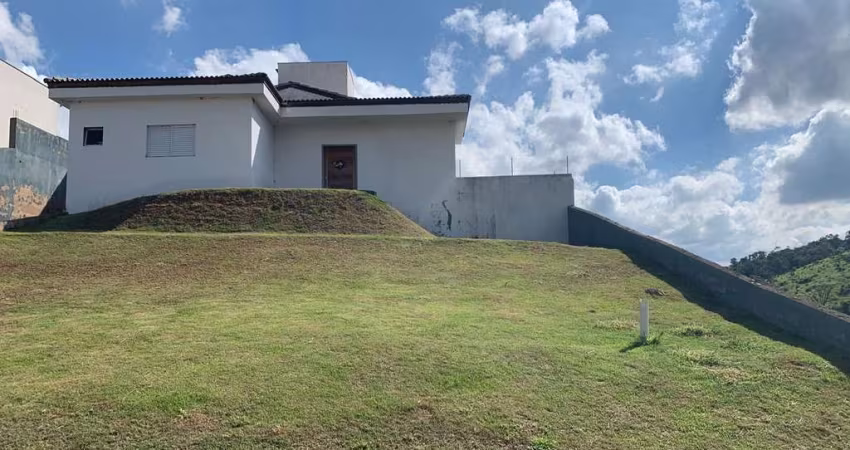 Vende-se Casa em Condomínio Montes Claros - ITUPEVA!