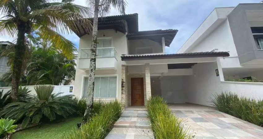 Casa com 4 dormitórios à venda, 260 m² por R$ 2.790.000 - Riviera de São Lourenço - Bertioga/SP