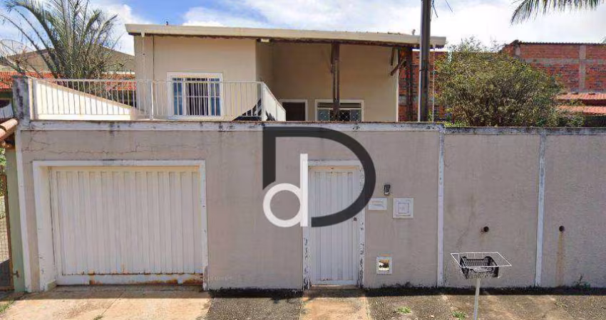 Casa em Valinhos à venda, por R$ 800.000
