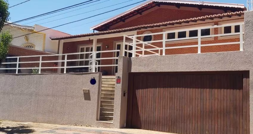 Casa à venda em Valinhos, R$900.000,00 - Aceita Permuta