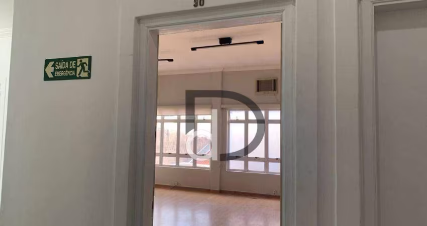 Sala com excelente localização no centro com 24 m² na cidade de Vinhedo/ SP.