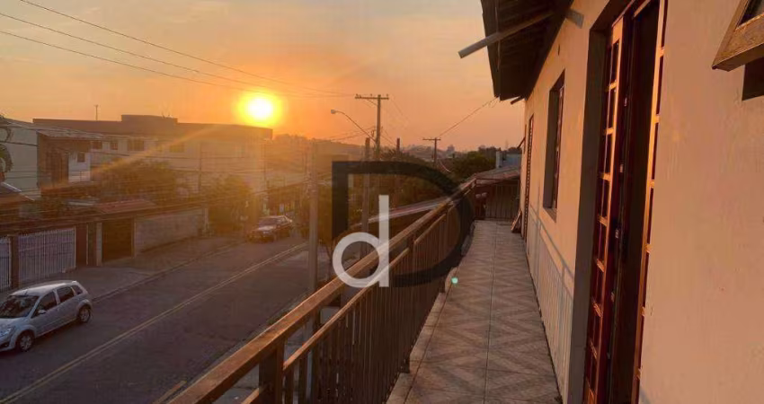 Casa de 03 dormitórios e 03 suítes - Vila João XXIII em Vinhedo/ SP