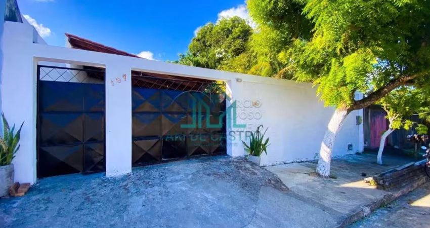 Casa com três quartos e energia solar, no Jardim Petrópolis - Maceió Alagoas