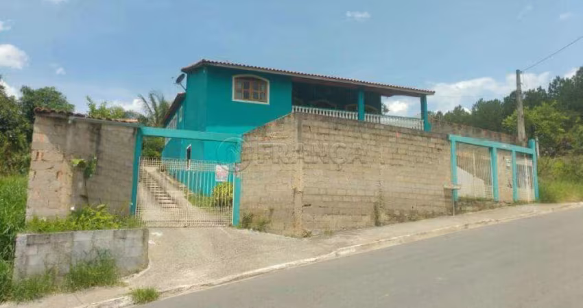 Linda Chácara com Casa Sobrado de 892m² - Pousada do Vale