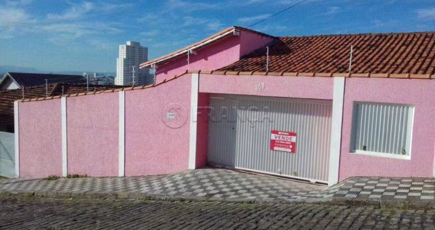 Casa Padrão em Jacareí